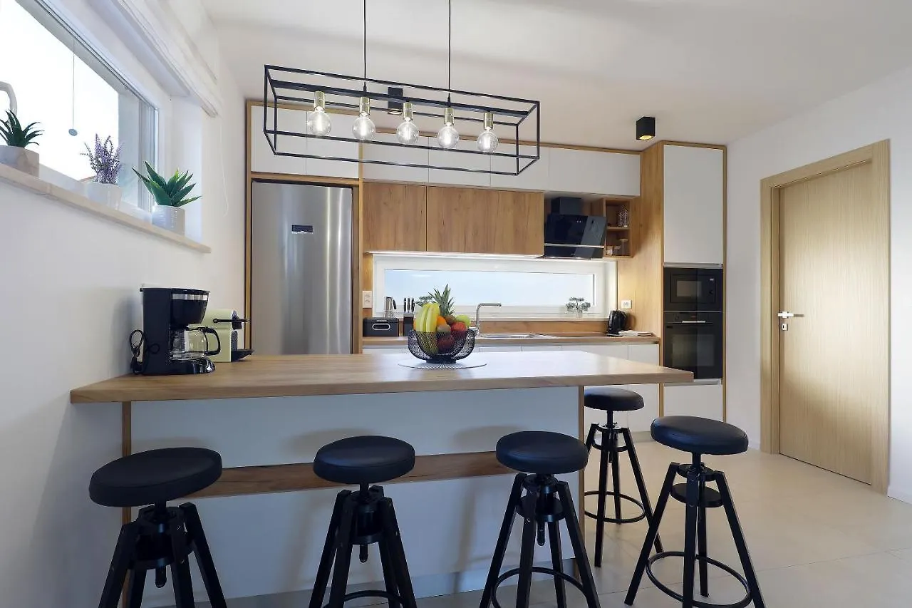 Villa Toja مالينسكا 0*,